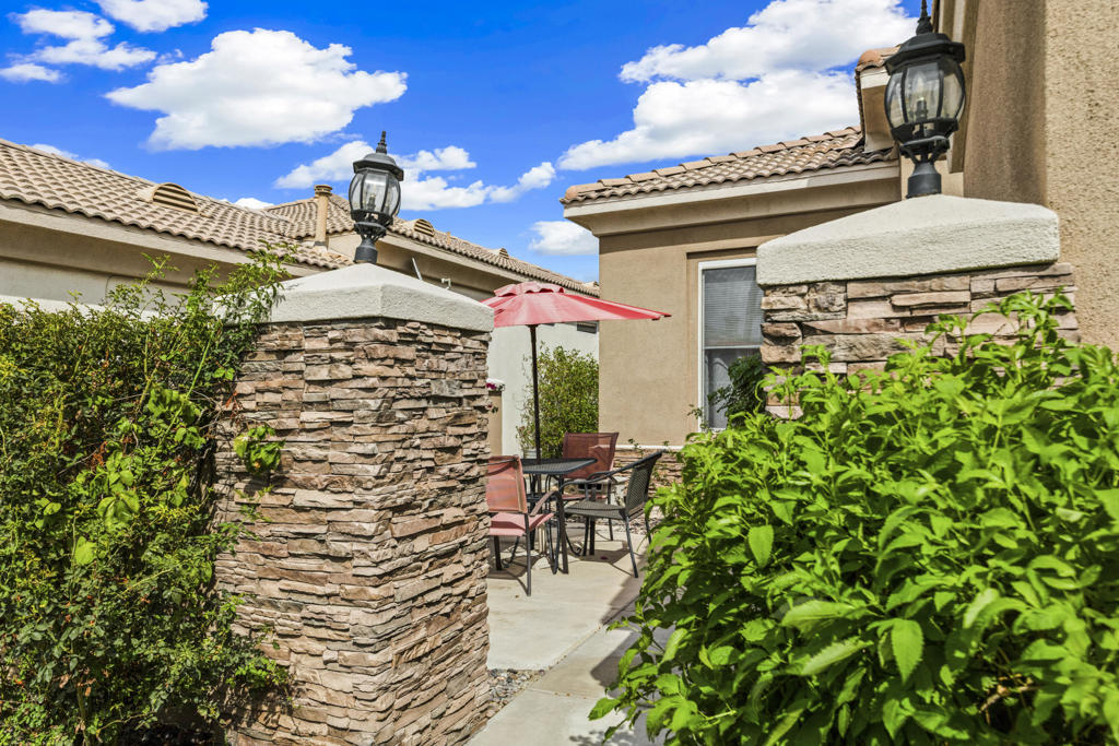 MLS #219135401DA image #2