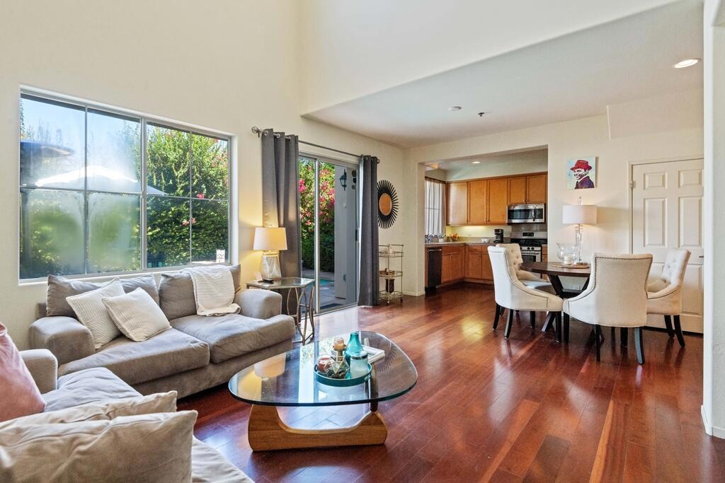 MLS #219135424DA image #2