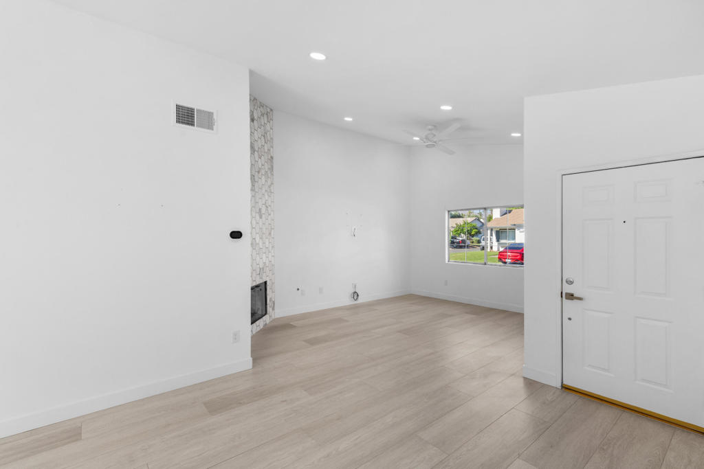 MLS #219135453DA image #8