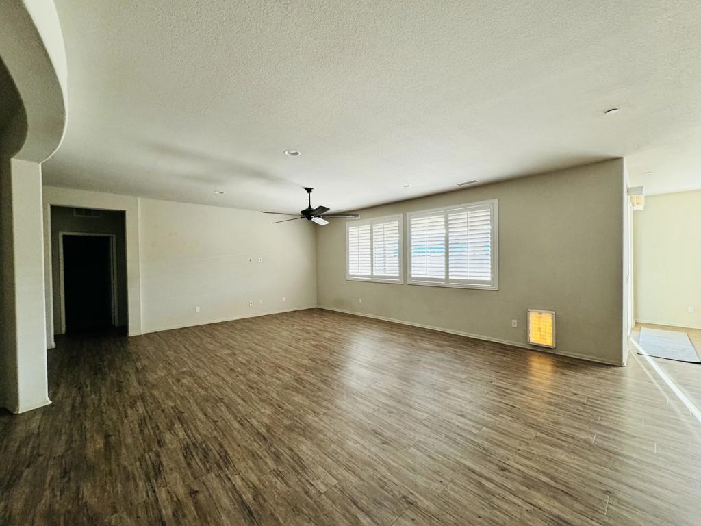 MLS #219135455DA image #3