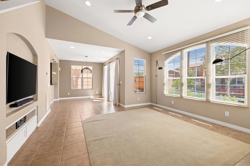 MLS #219135462DA image #4