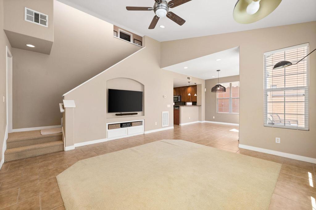 MLS #219135462DA image #5