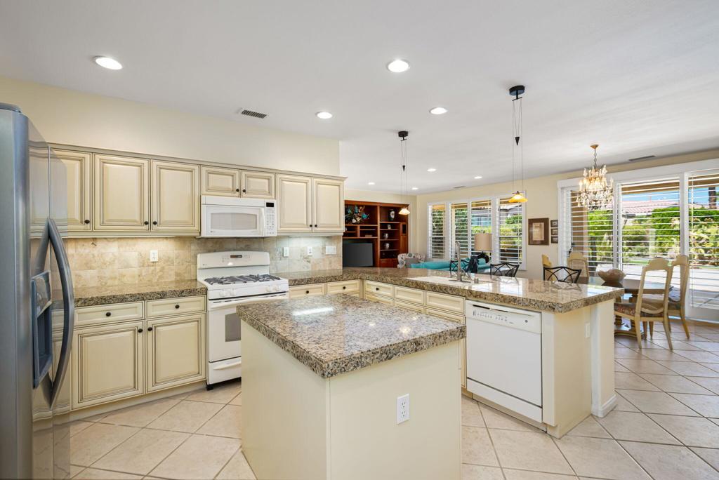 MLS #219135488DA image #14