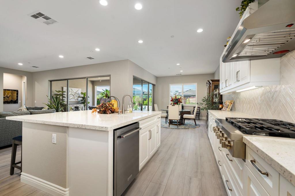 MLS #219135499DA image #10