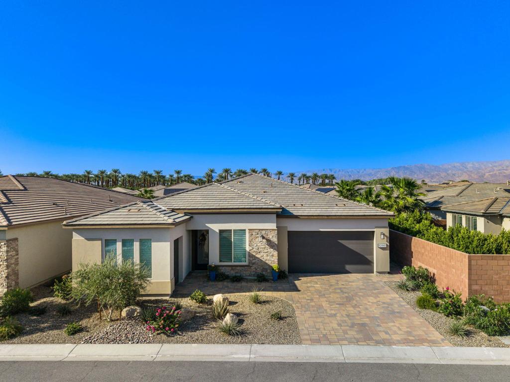 MLS #219135499DA image #2