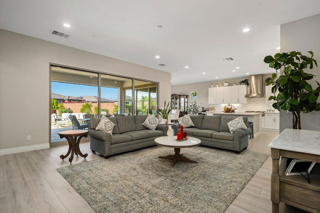 MLS #219135499DA image #6