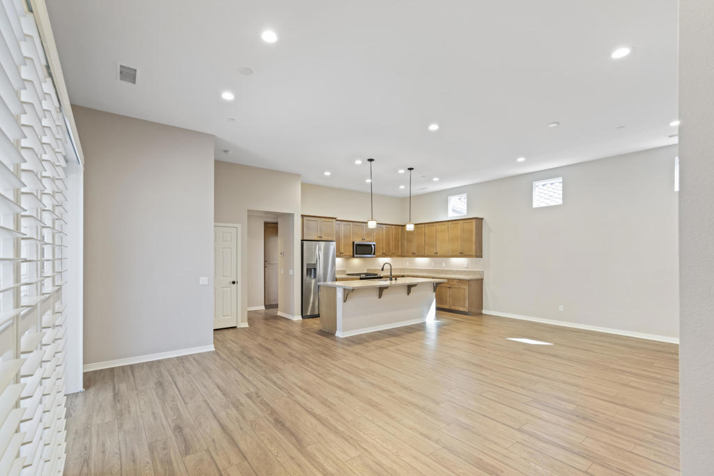 MLS #219135500DA image #4