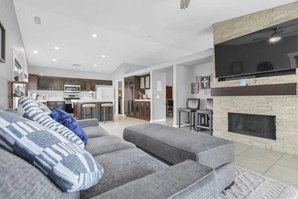 MLS #219135501DA image #12