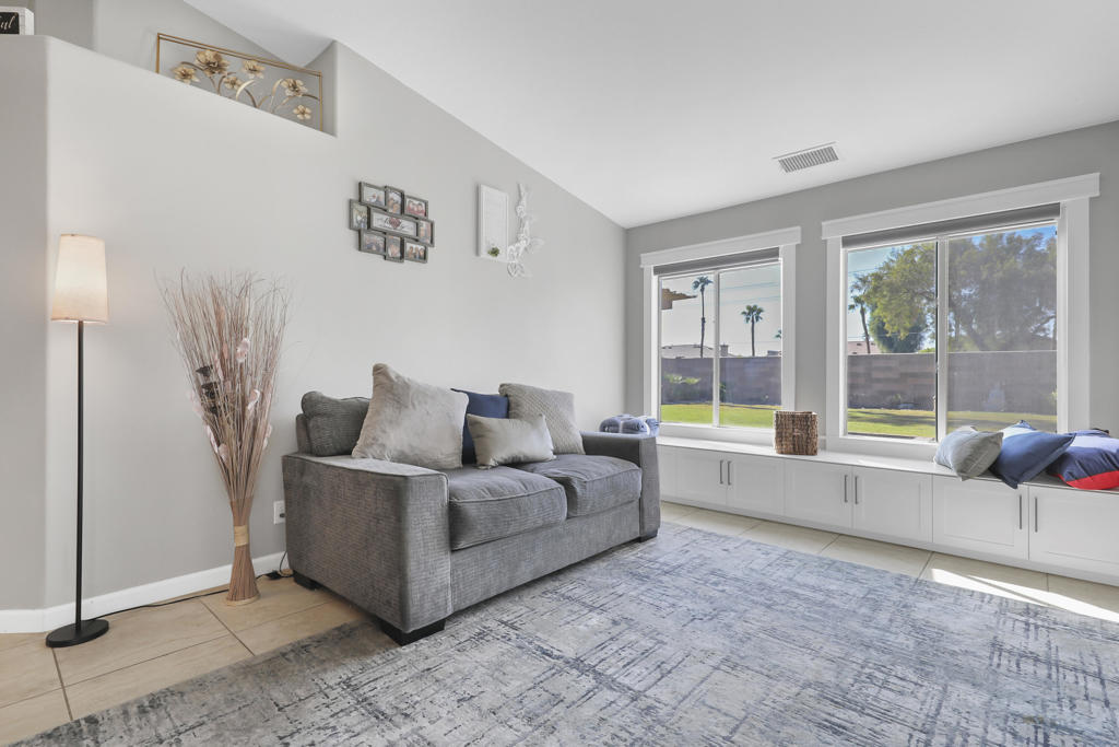 MLS #219135501DA image #4