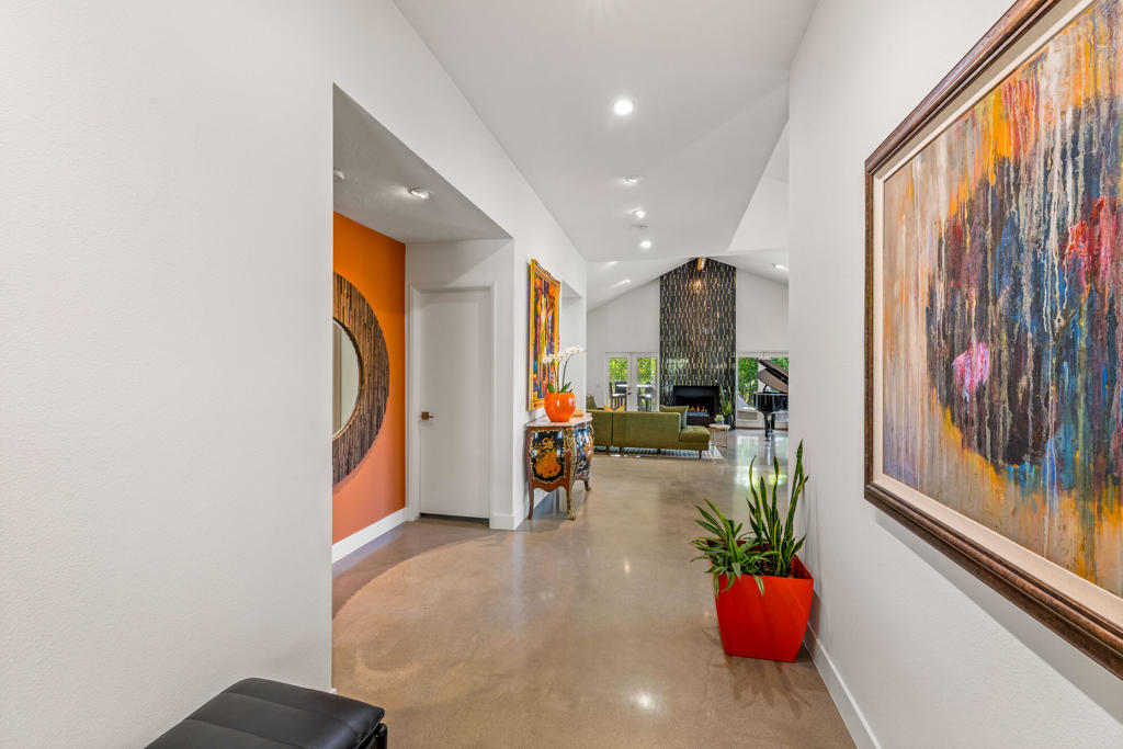 MLS #219135522PS image #2