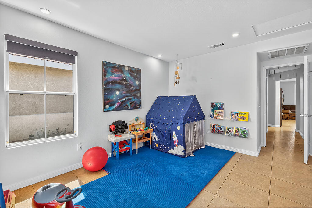 MLS #219135524DA image #22