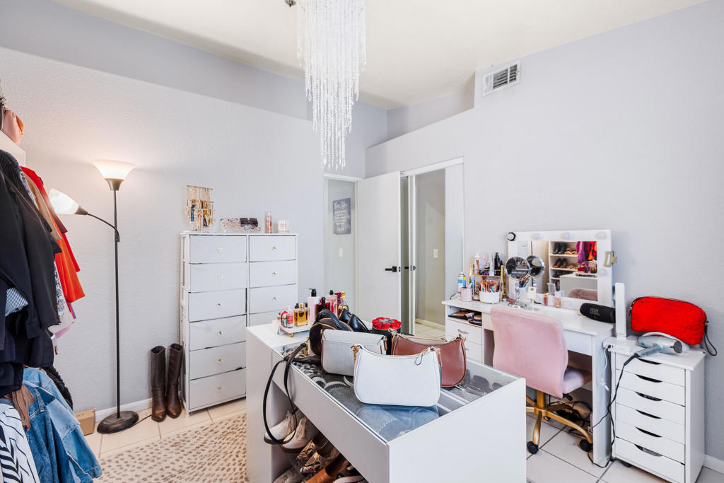 MLS #219135537DA image #15