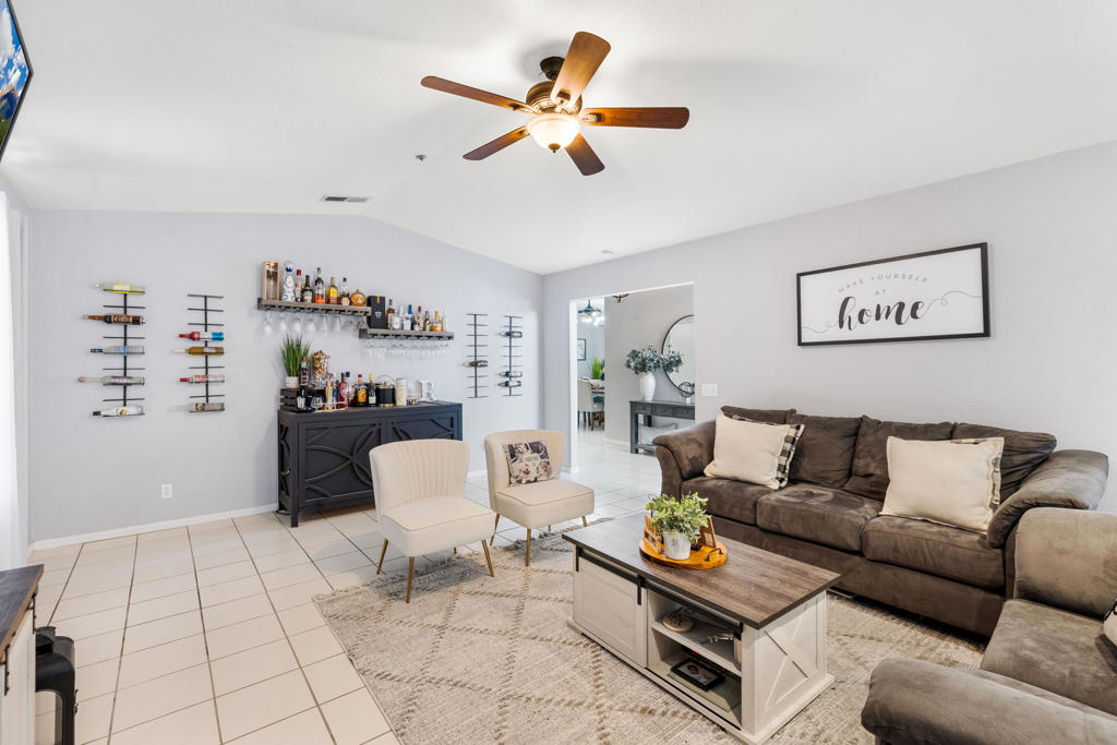 MLS #219135537DA image #3