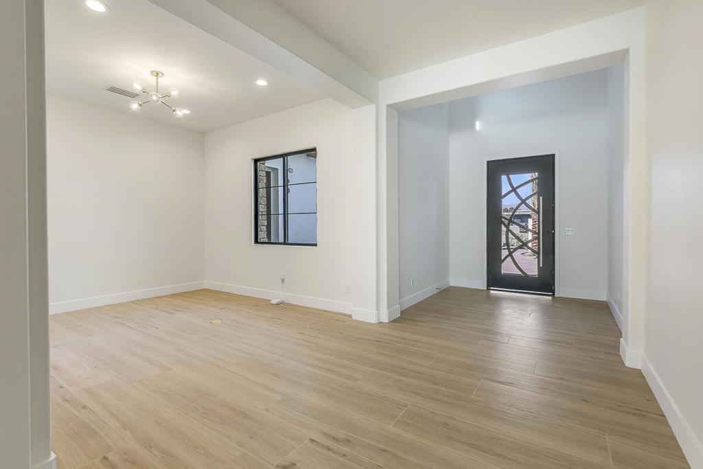 MLS #219135538DA image #8