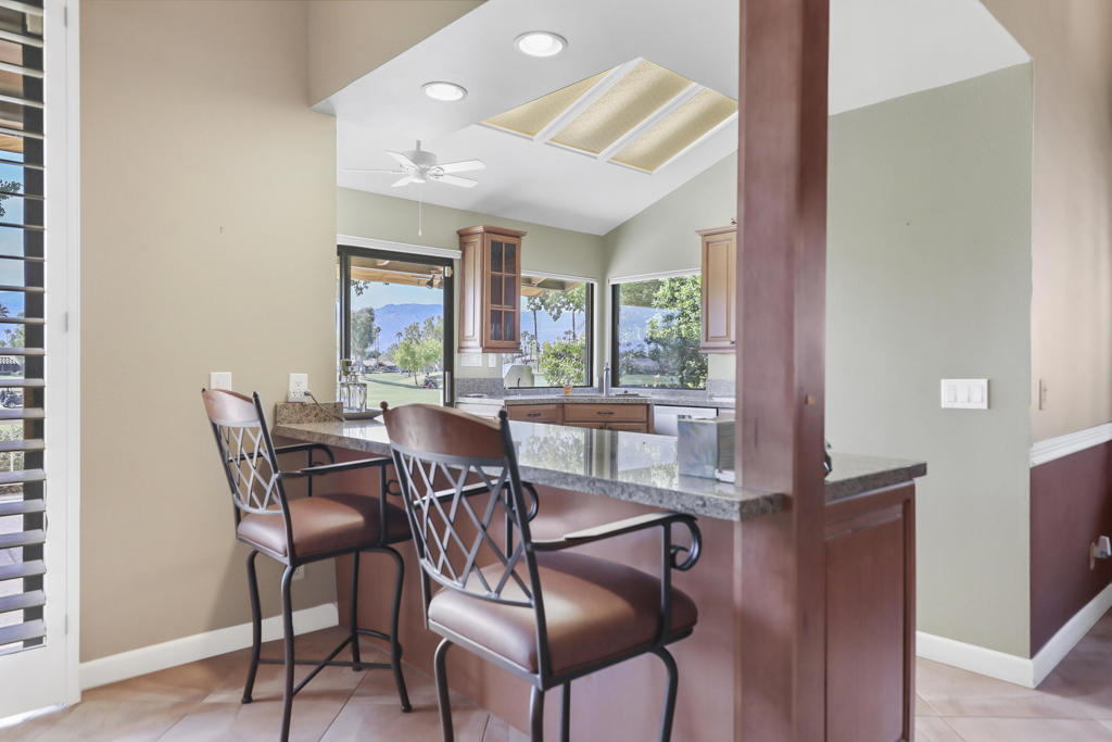 MLS #219135543DA image #2