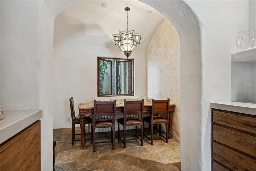 MLS #219135561DA image #14