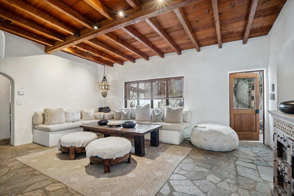 MLS #219135561DA image #2