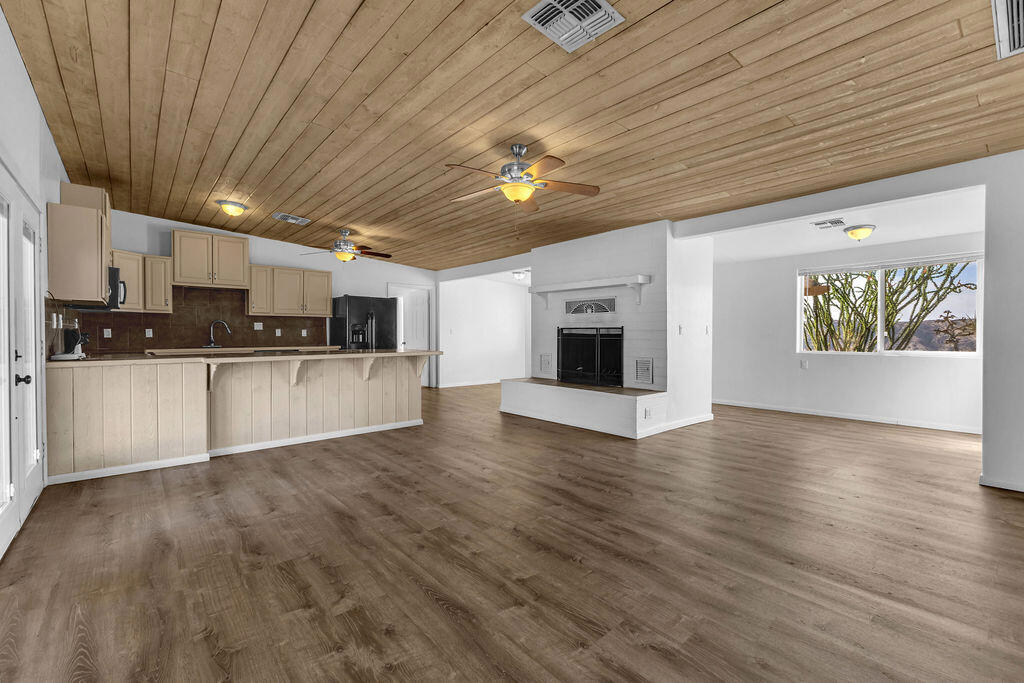 MLS #219135582DA image #11