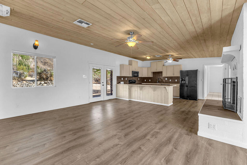 MLS #219135582DA image #13