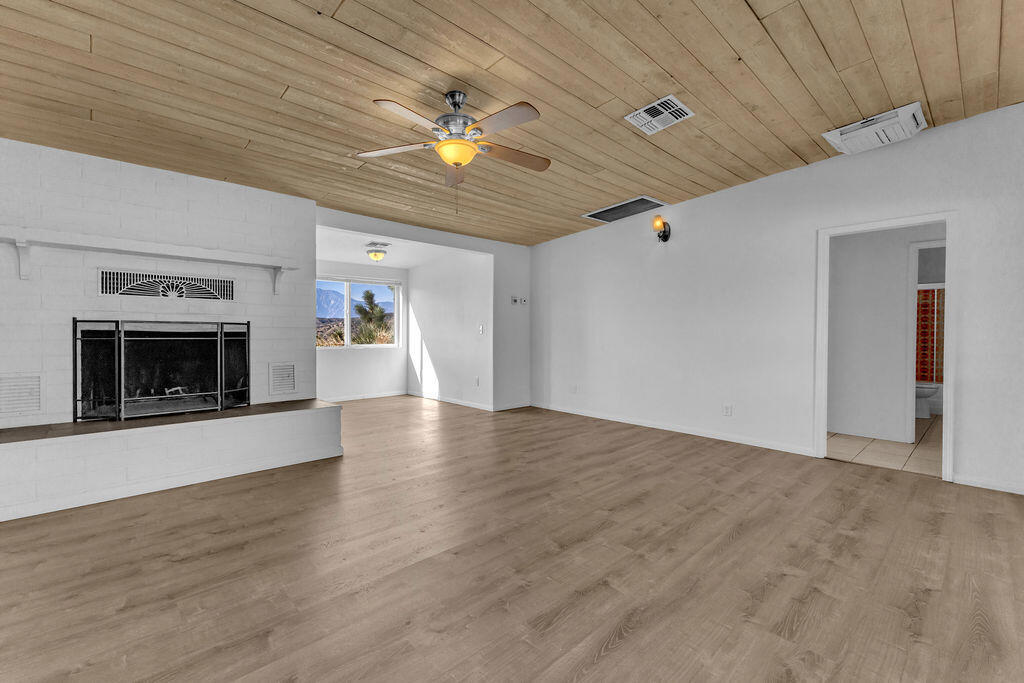 MLS #219135582DA image #14