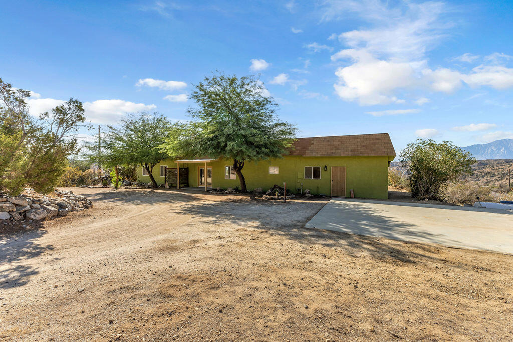 MLS #219135582DA image #2