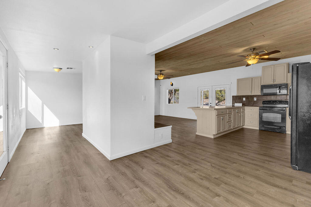 MLS #219135582DA image #7