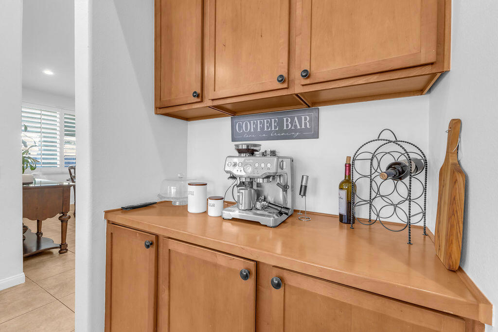 MLS #219135608DA image #21