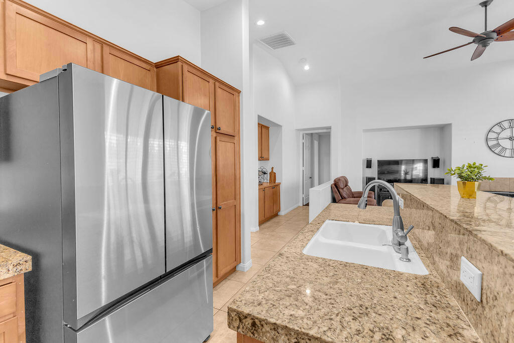 MLS #219135608DA image #27