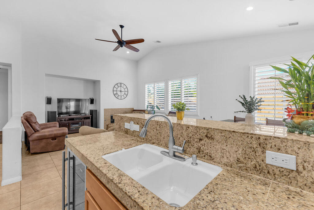 MLS #219135608DA image #28