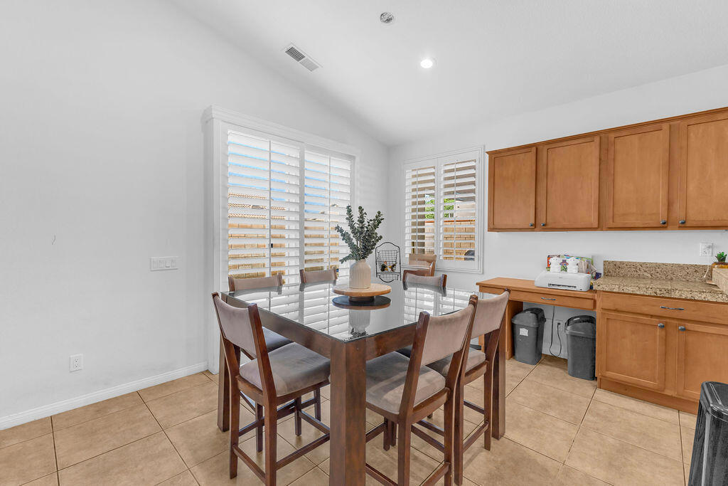 MLS #219135608DA image #29