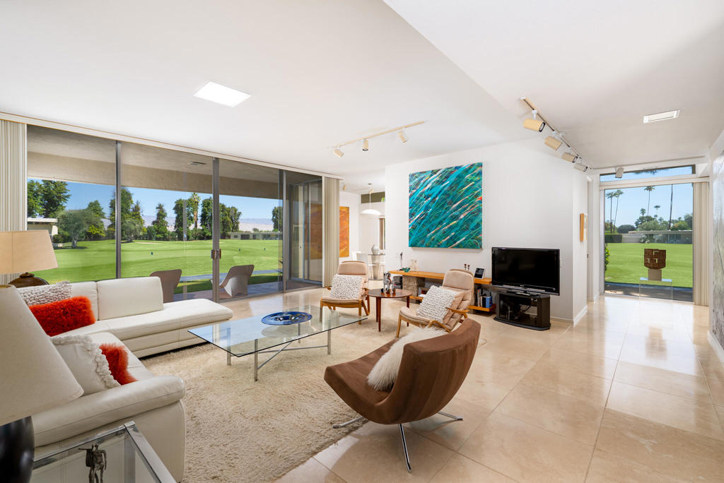 MLS #219135616PS image #4