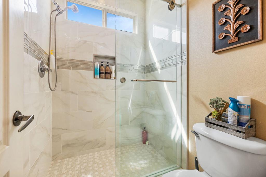 MLS #219135629DA image #24