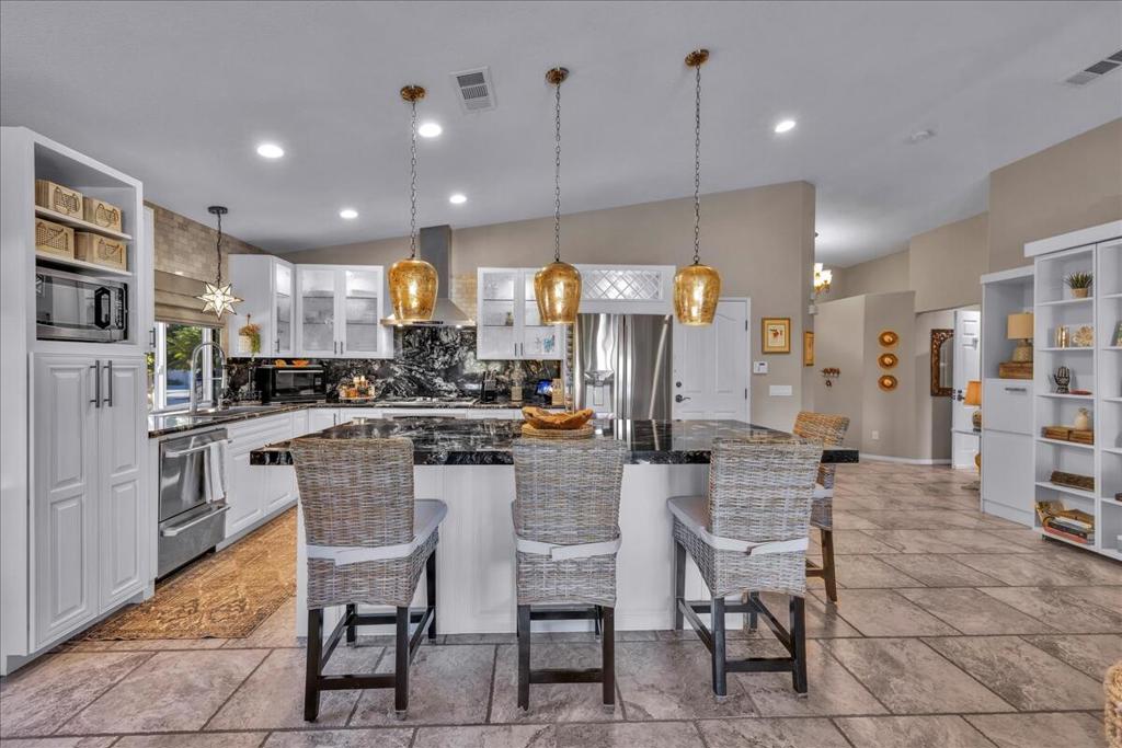 MLS #219135636DA image #11