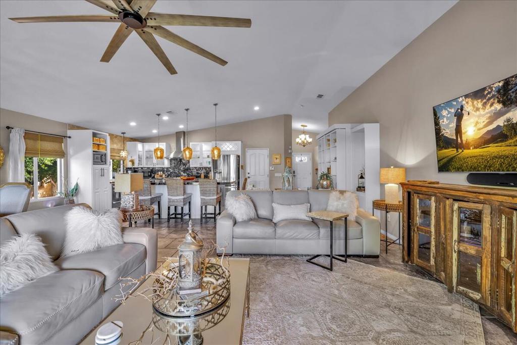 MLS #219135636DA image #9