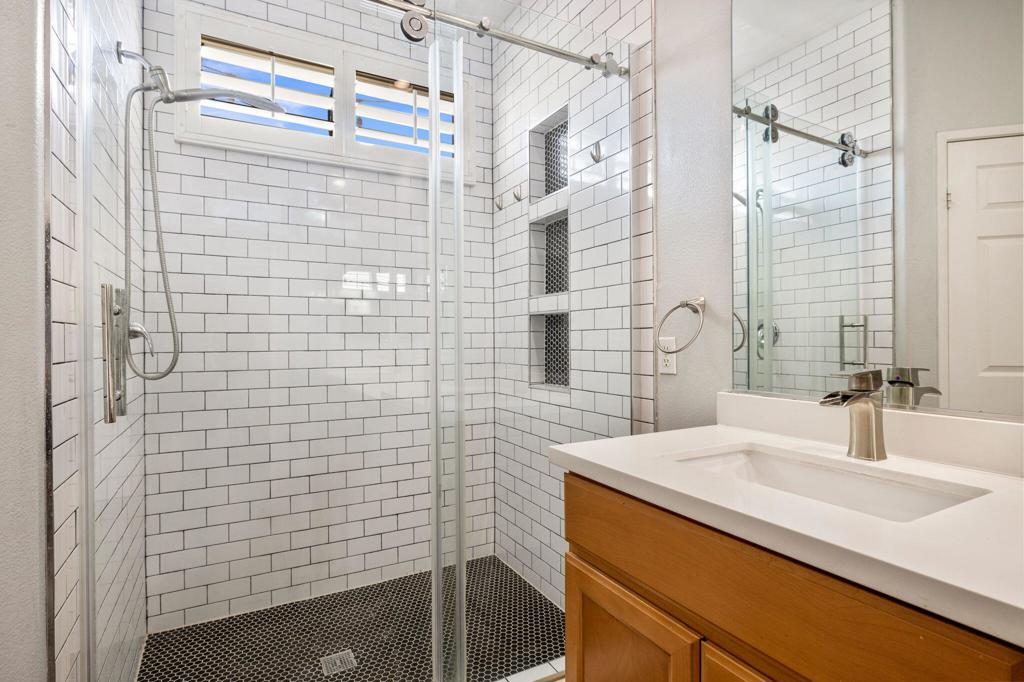 MLS #219135643DA image #13