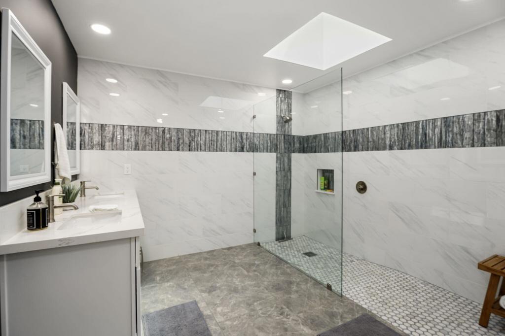 MLS #219135645DA image #21