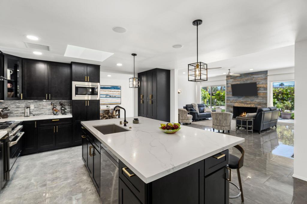 MLS #219135645DA image #6