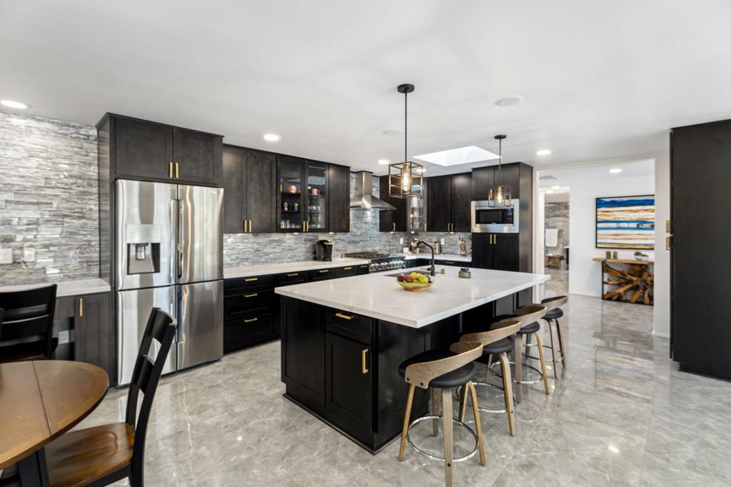 MLS #219135645DA image #7