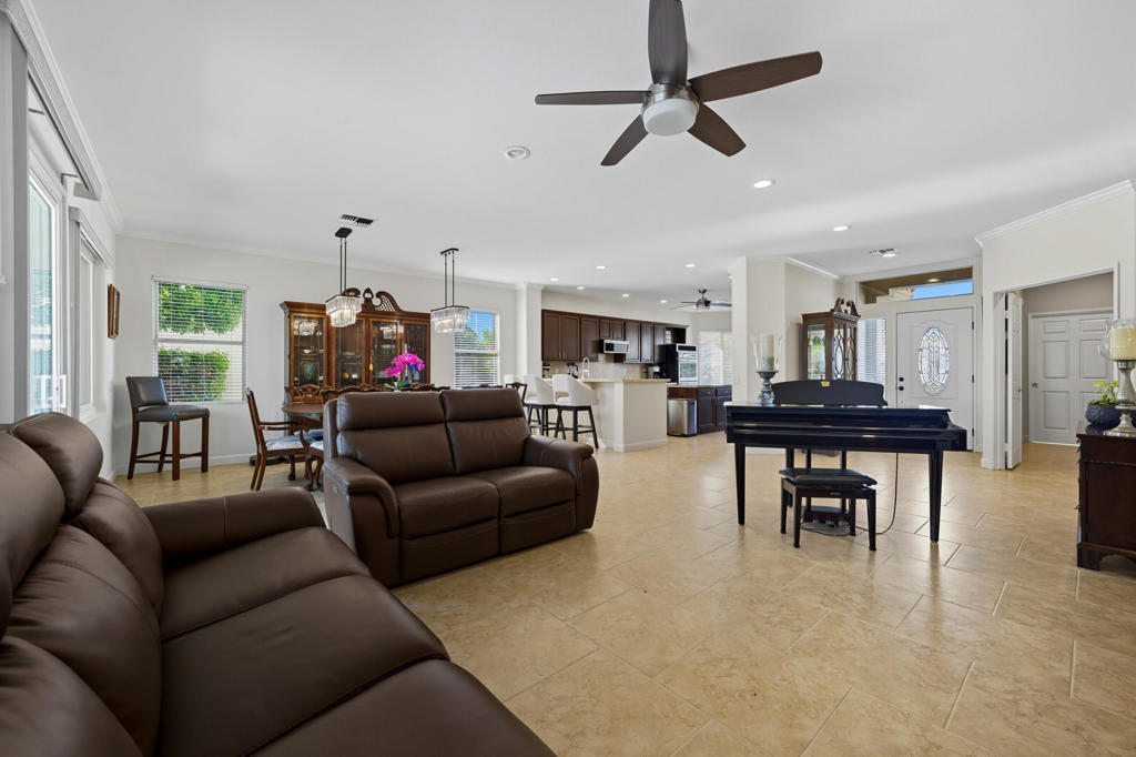 MLS #219135650DA image #8