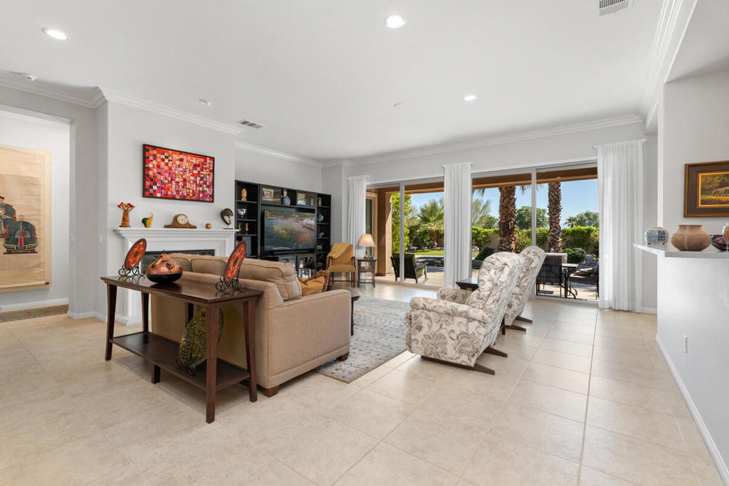 MLS #219135656DA image #8