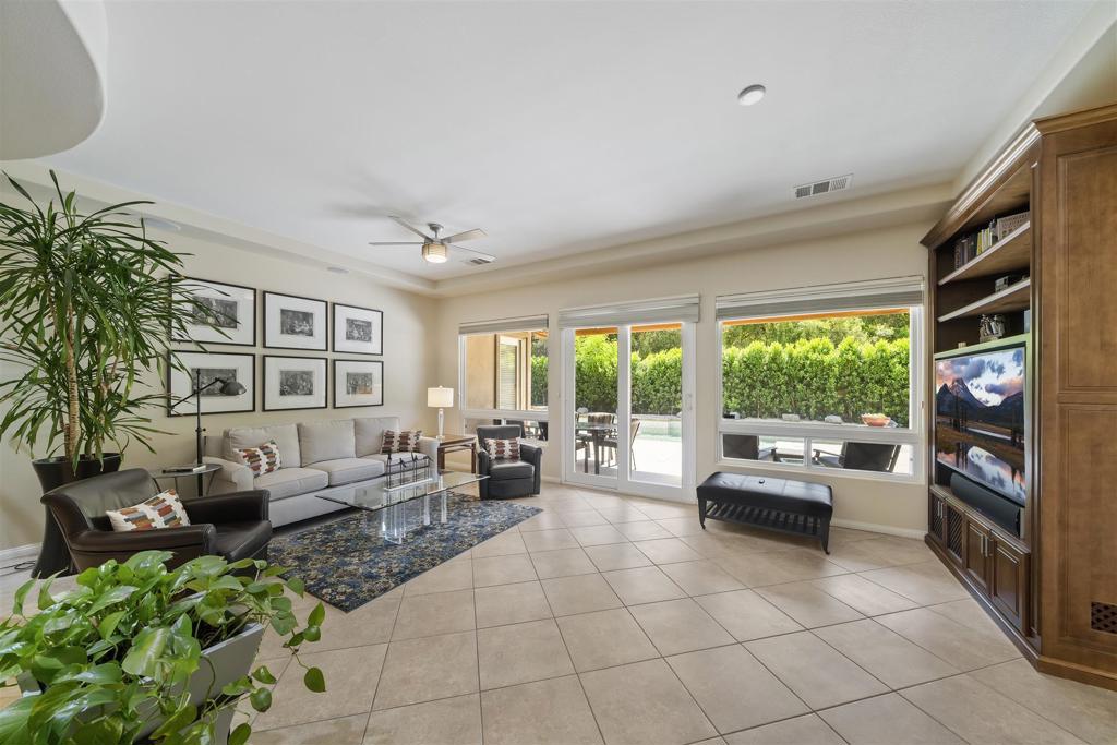 MLS #219135670DA image #6