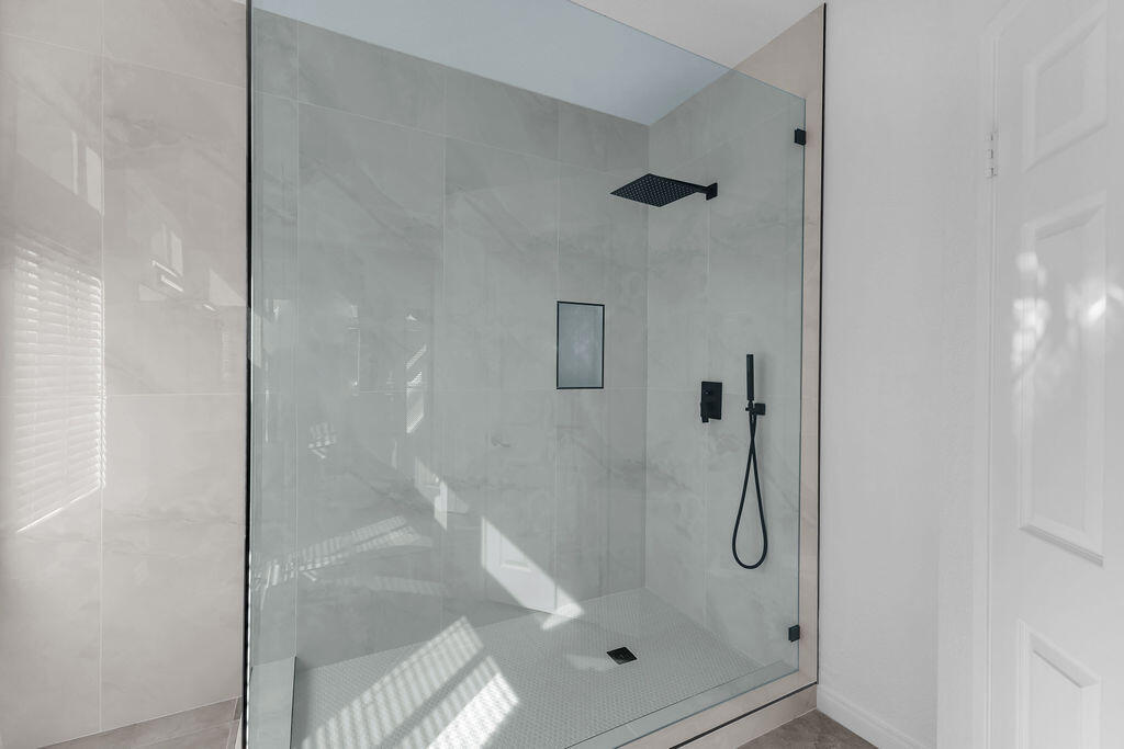 MLS #219135682DA image #11