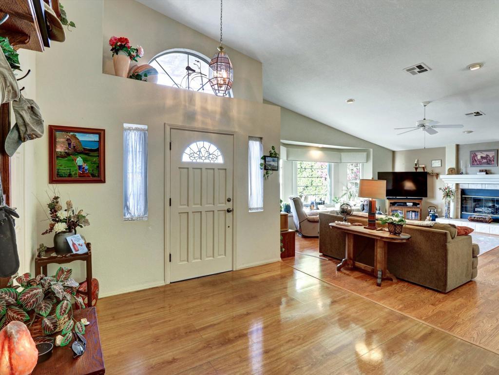 MLS #219135688DA image #3