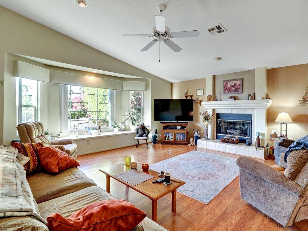 MLS #219135688DA image #4