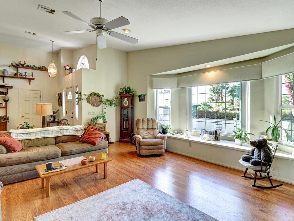 MLS #219135688DA image #6