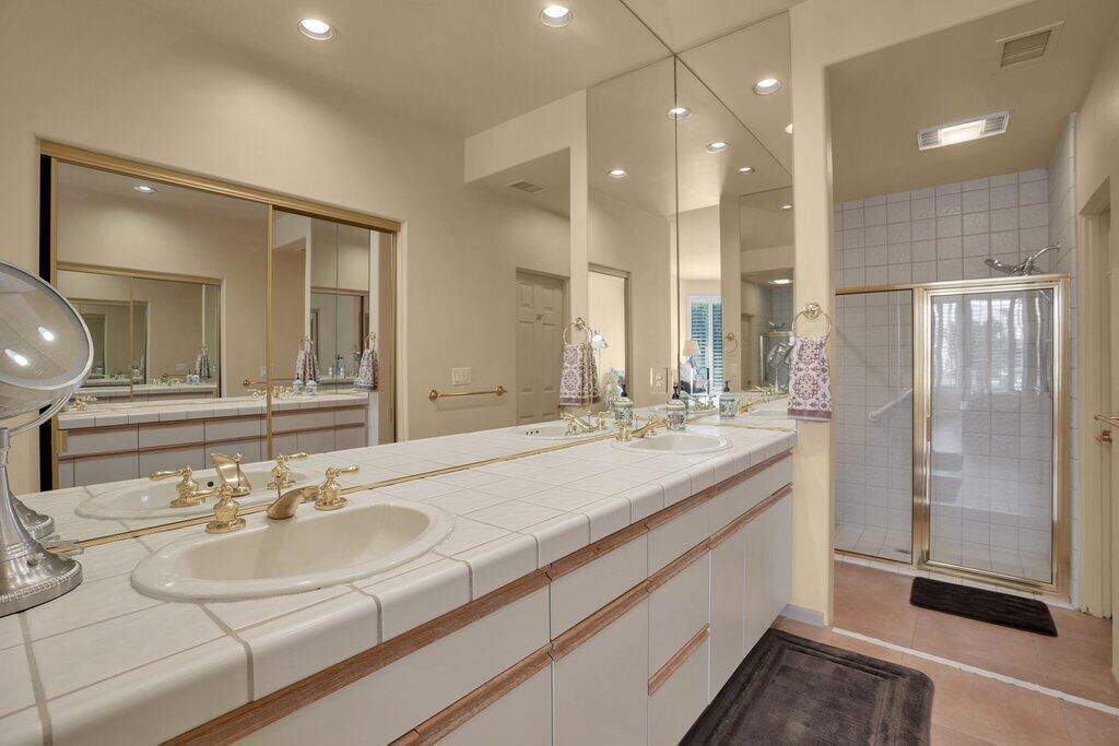 MLS #219135720DA image #6