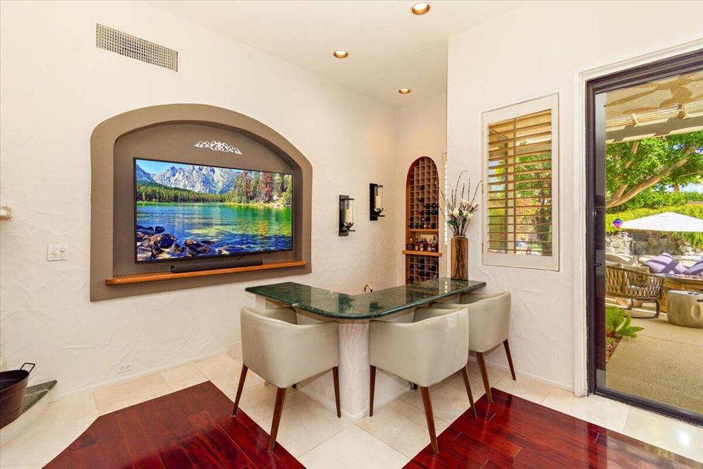 MLS #219135724DA image #21