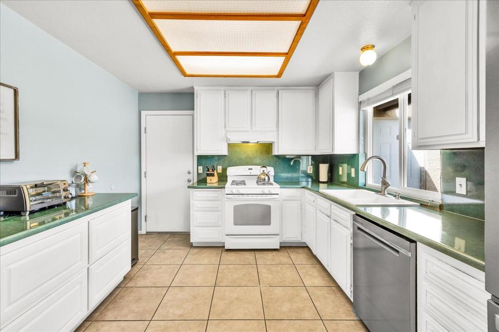 MLS #219135730DA image #14