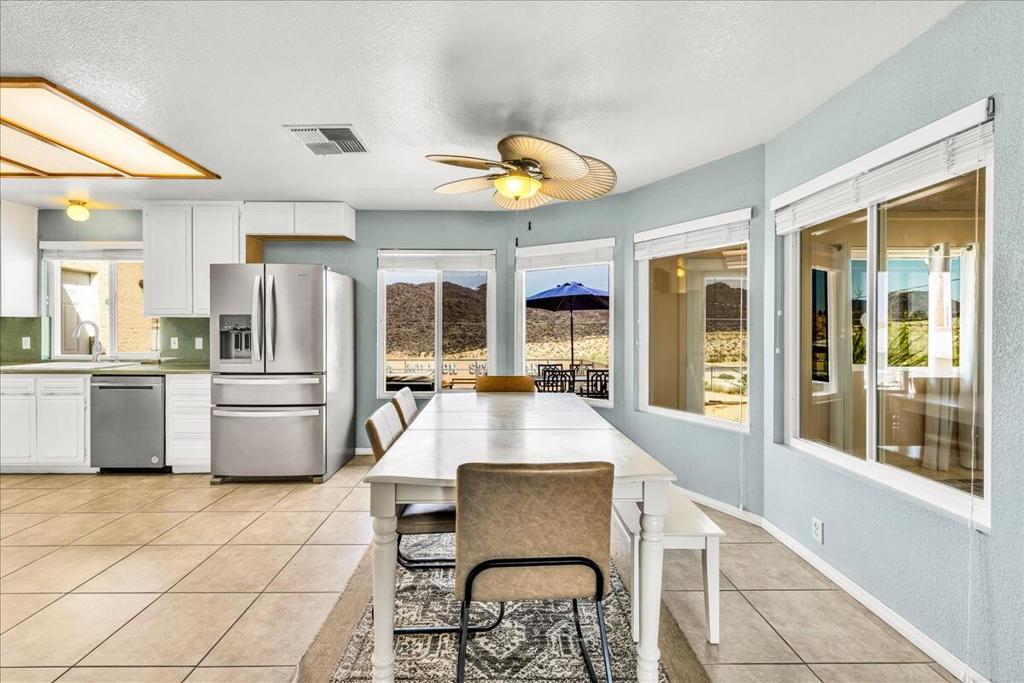 MLS #219135730DA image #2