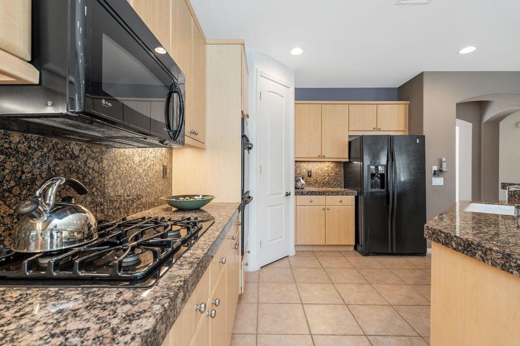 MLS #219135732DA image #17